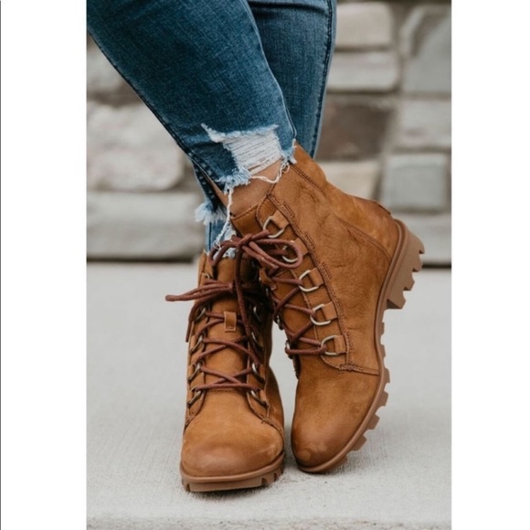 Sorel Shoes - SOREL Pheonix Short Lace Waterproof Boots in Camel NWB